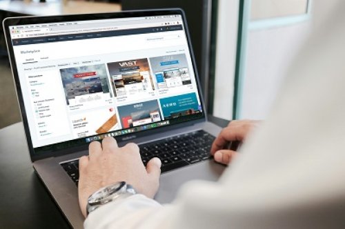 Finding Spare Parts: Brick-and-Mortar Challenges vs. Online Convenience